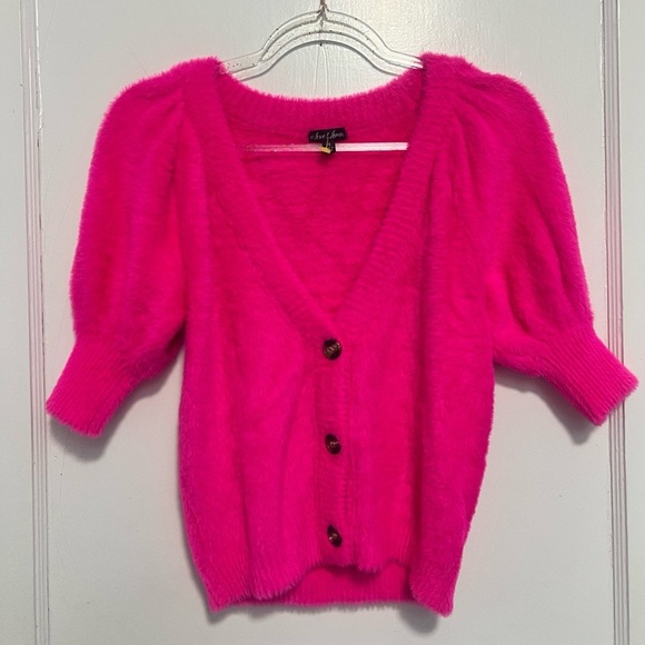 For Love and Lemons Chateau
Fuzzy Cardigan Size XS $150 LIKE NEW - Picture 1 of 6